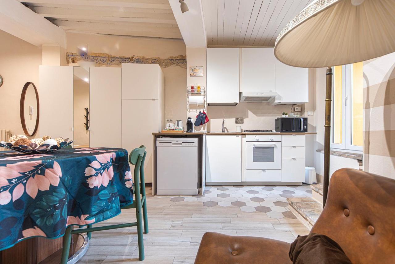 Reggio Center Lovely Apartments レッジョ・エミリア エクステリア 写真