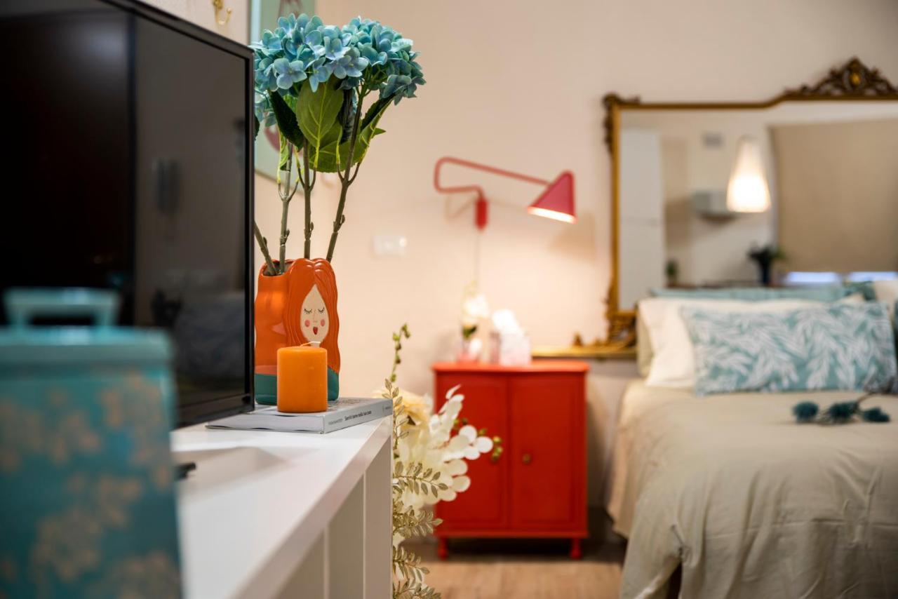 Reggio Center Lovely Apartments レッジョ・エミリア エクステリア 写真