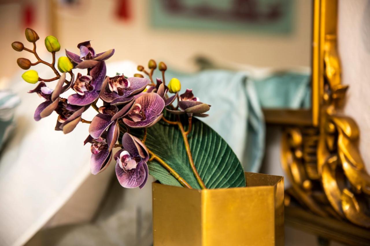 Reggio Center Lovely Apartments レッジョ・エミリア エクステリア 写真