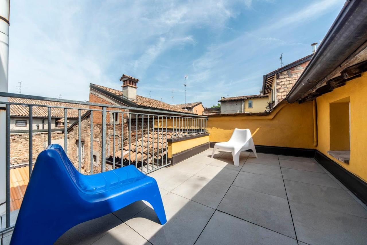 Reggio Center Lovely Apartments レッジョ・エミリア エクステリア 写真
